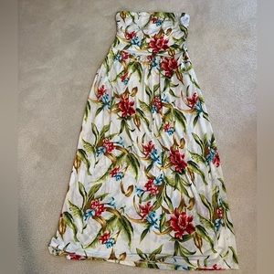 NWOT Strapless Hawaiian Dress